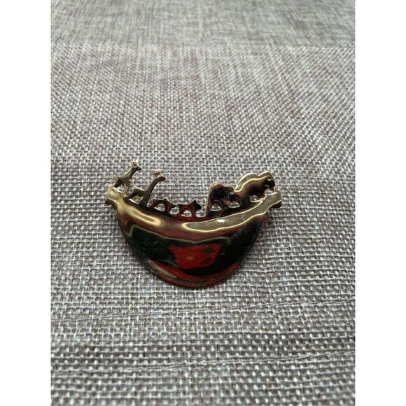 Carlton Ridge for Sutton House Noah’s Ark Brooch Gold Tone - Picture 8 of 8